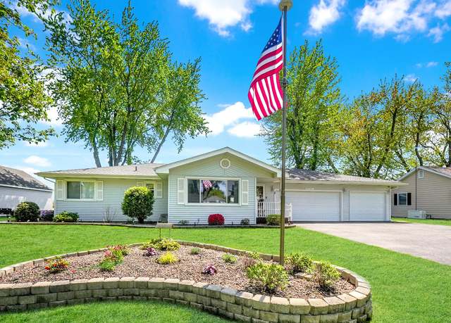 Property at 23424 W Winston Ave, Plainfield, IL 60586, 3 beds, 2 baths