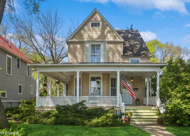 Property at 1022 Elmwood Ave, Evanston, IL 60202, 5 beds, 2.5 baths