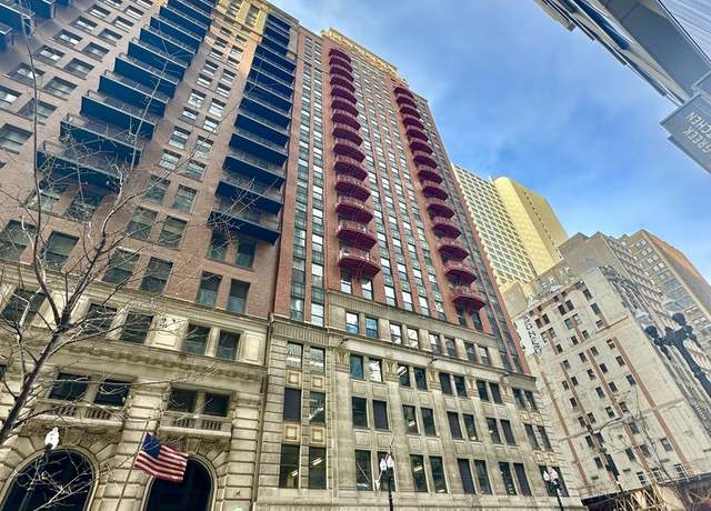 Property at 208 W Washington St #1711, Chicago, IL 60606, 2 beds, 2 baths