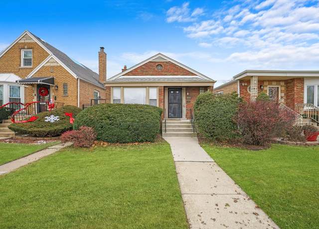 Property at 8941 S Luella Ave, Chicago, IL 60617, 5 beds, 2 baths