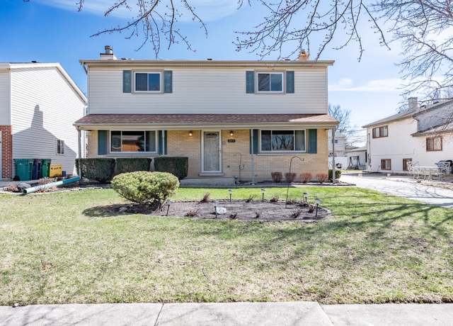 Property at 517 N Fairfield Ave, Lombard, IL 60148, 5 beds, 3.5 baths