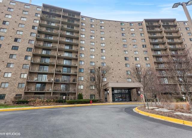 Property at 6340 Americana Dr #313, Willowbrook, IL 60527, 2 beds, 2 baths