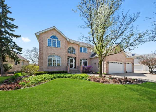 Property at 10825 Fawn Trail Dr, Orland Park, IL 60467, 5 beds, 4 baths