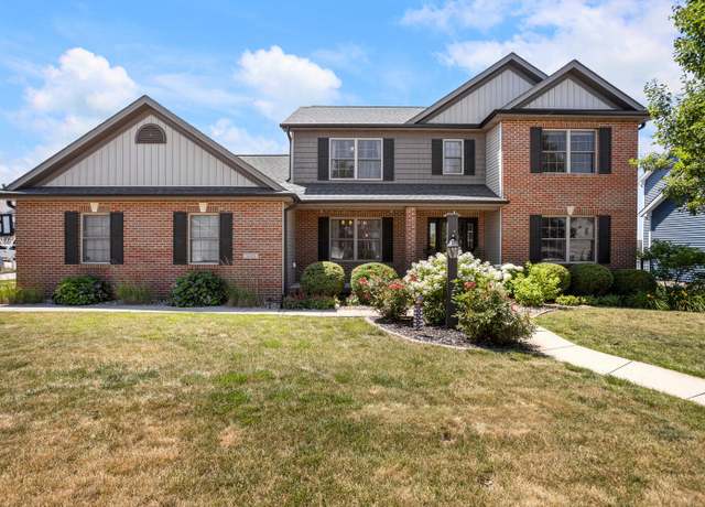 Property at 5105 Jacks Blvd, Champaign, IL 61822, 5 beds, 3.5 baths