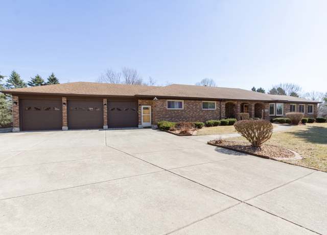 Property at 3104 Pendleton Ct, St. Charles, IL 60175, 4 beds, 3 baths