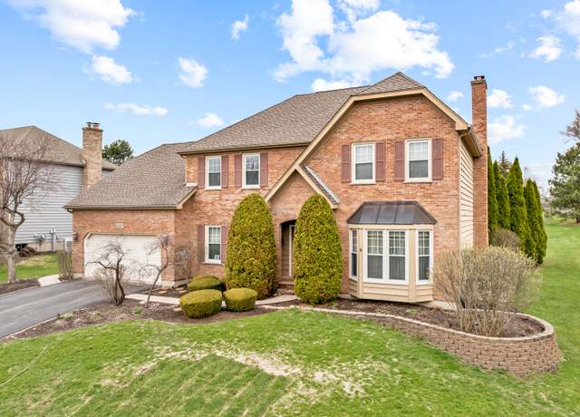 Property at 3520 Lakeview Dr, Algonquin, IL 60102, 4 beds, 3.5 baths