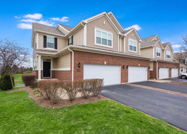 Property at 2899 Church Rd, Aurora, IL 60502, 3 beds, 3.5 baths
