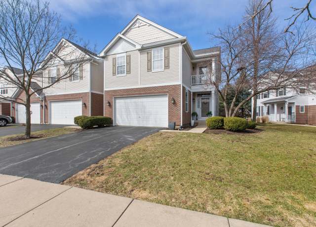 Property at 322 Larsdotter Ln, Geneva, IL 60134, 3 beds, 2.5 baths