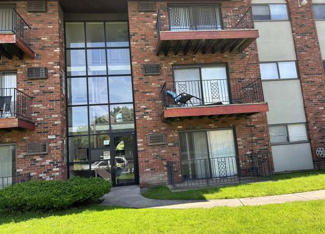 Property at 13701 S Stewart Ave Unit 2W, Riverdale, IL 60827, 2 beds, 1 bath