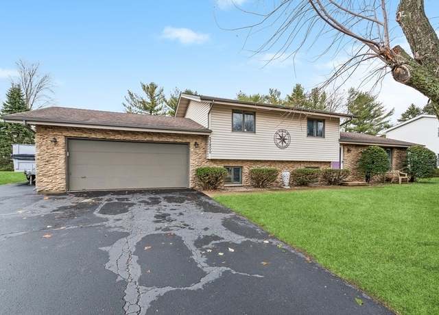 Property at 23800 S Cottonwood Ln, Minooka, IL 60447, 4 beds, 3 baths