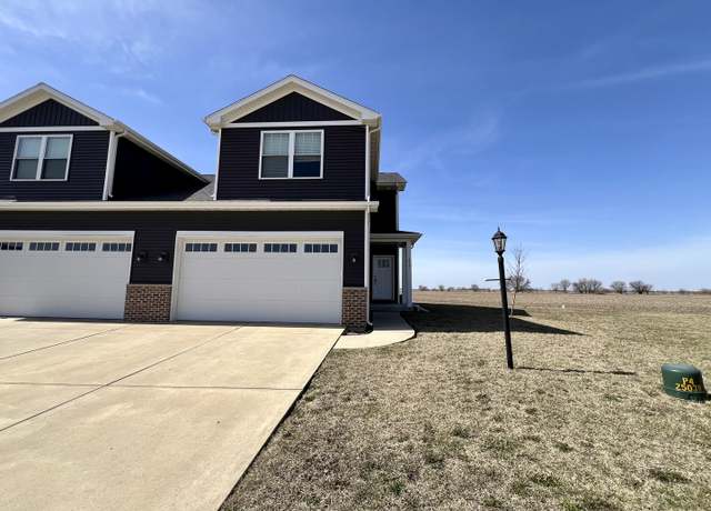 Property at 1517 Stonebluff Ct, Champaign, IL 61822, 3 beds, 2.5 baths