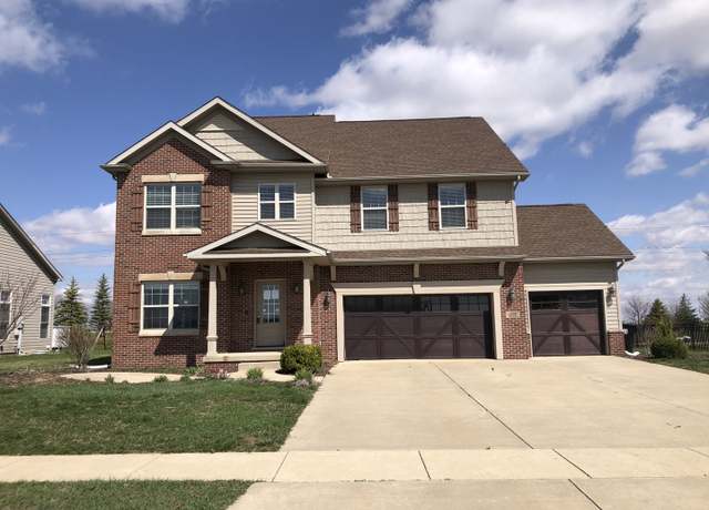 Property at 1260 Silver Oak Cir, Normal, IL 61761, 5 beds, 3.5 baths