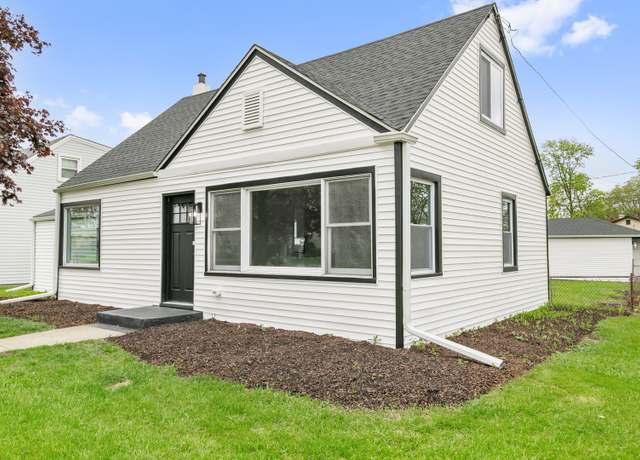 Property at 5347 S 6th Ave, Countryside, IL 60525, 3 beds, 2 baths