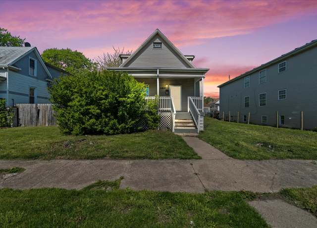 Property at 11812 S Watkins Ave, Chicago, IL 60643, 3 beds, 2 baths