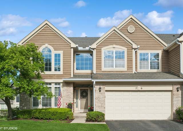 Property at 76 Wellesley Cir, Northbrook, IL 60062, 3 beds, 2.5 baths