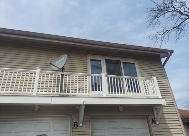 Property at 207 Emerson Ct Unit D, Bloomingdale, IL 60108, 2 beds, 1 bath