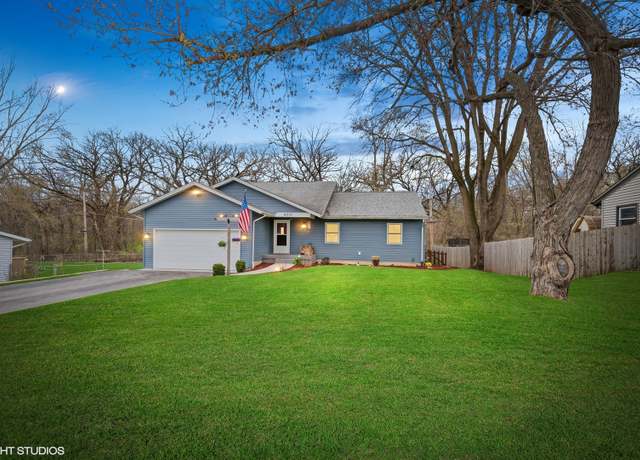 Property at 4515 Elmleaf Dr, Mchenry, IL 60051, 3 beds, 2 baths