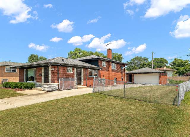 Property at 11035 Lombard Ave, Chicago Ridge, IL 60415, 4 beds, 2.5 baths