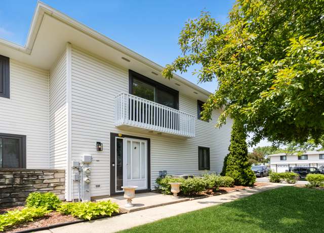 Property at 158 Chatham Ct Unit A, Bloomingdale, IL 60108, 2 beds, 1.5 baths