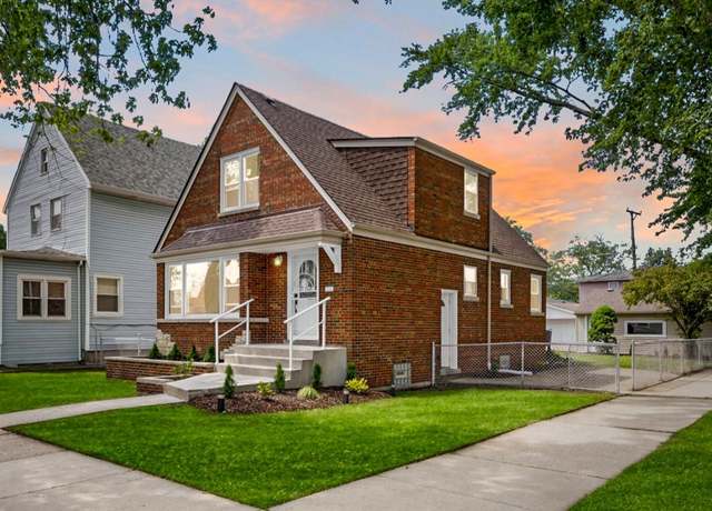 Property at 3800 W 82nd St, Chicago, IL 60652, 3 beds, 2 baths