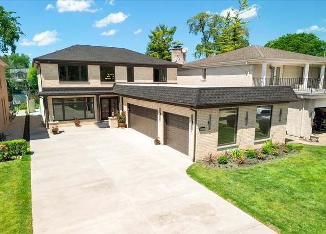 Property at 5314 Pratt Ave, Skokie, IL 60077, 4 beds, 3.5 baths