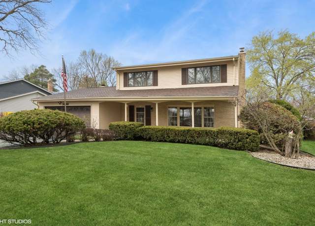 Property at 2640 Mulberry Ln, Northbrook, IL 60062, 3 beds, 2.5 baths