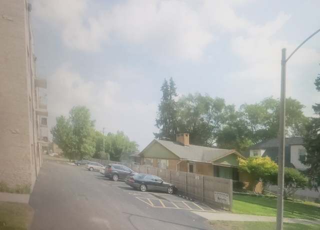 Property at 7316 40th St Unit P-13, Lyons, IL 60534