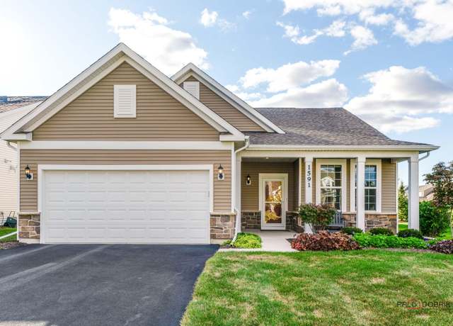 Property at 1591 Timberland Dr, Algonquin, IL 60102, 2 beds, 2 baths
