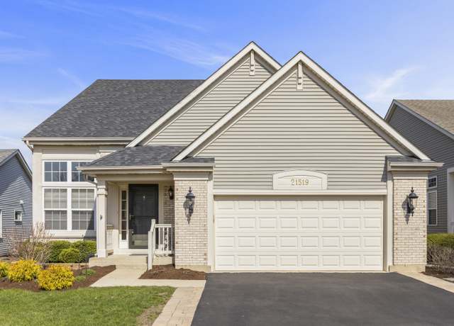 Property at 21519 W Chestnut Ln, Plainfield, IL 60544, 3 beds, 2.5 baths
