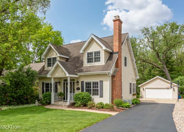 Property at 4704 Woodward Ave, Downers Grove, IL 60515, 4 beds, 3 baths