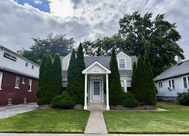 Property at 9618 S 51st Ave, Oak Lawn, IL 60453, 3 beds, 1 bath