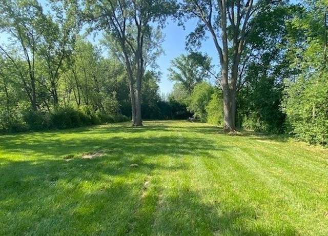 Property at 31w183 Hawthorne Ln, West Chicago, IL 60185