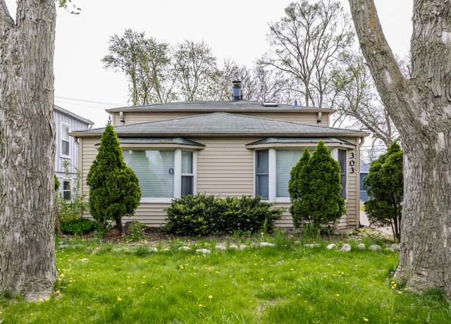 Property at 303 Merrill Ave, Calumet City, IL 60409, 3 beds, 1 bath