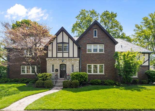 Property at 355 Myrtle St, Winnetka, IL 60093, 5 beds, 4.5 baths