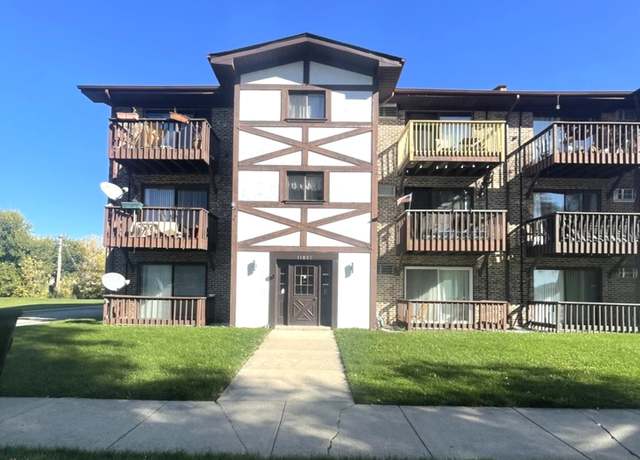Property at 11801 S Karlov Ave #303, Alsip, IL 60803, 2 beds, 1 bath