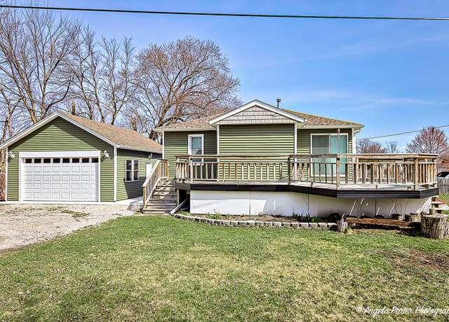 Property at 2504 Huemann Dr, Mchenry, IL 60050, 2 beds, 1 bath