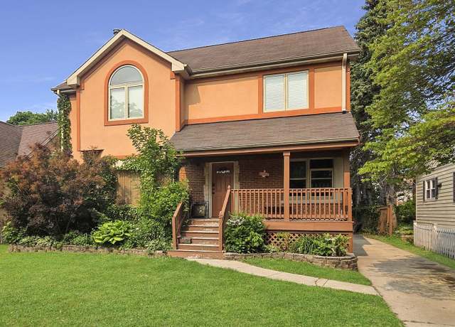 Property at 974 Webster Ln, Des Plaines, IL 60016, 5 beds, 2 baths