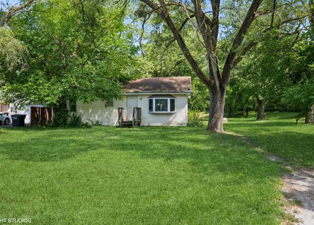 Property at 3636 172nd St, Lansing, IL 60438, 3 beds, 1 bath