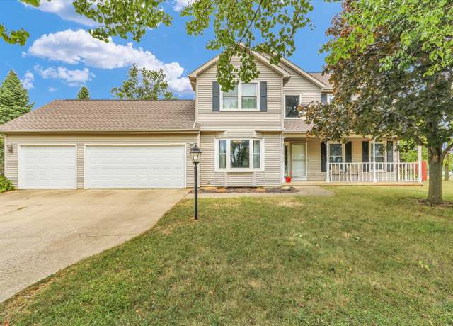 Property at 702 W Northridge Dr, Mahomet, IL 61853, 3 beds, 2.5 baths