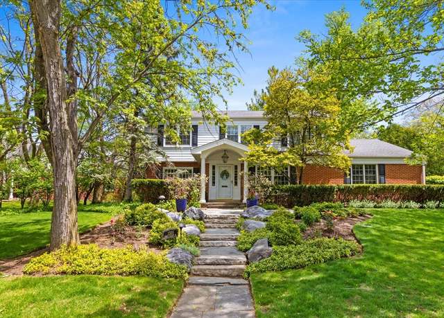 Property at 1305 Sleepy Hollow Rd, Glenview, IL 60025, 4 beds, 2.5 baths