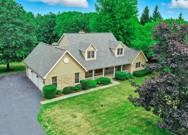 Property at 40491 N Goldenrod Ln, Wadsworth, IL 60083, 4 beds, 3.5 baths
