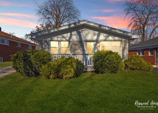 Property at 2710 Woodworth Pl, Hazel Crest, IL 60429, 3 beds, 1 bath