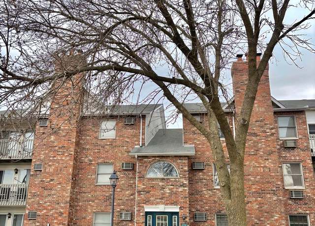 Property at 4316 W Shamrock Ln Unit 3C, Mchenry, IL 60050, 2 beds, 2 baths