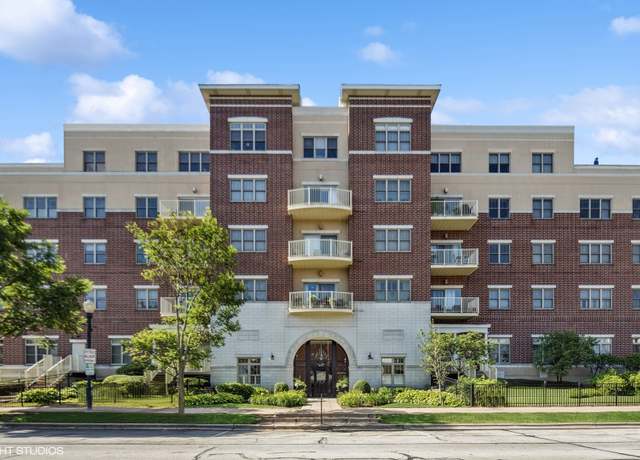 Property at 965 Rogers St #202, Downers Grove, IL 60515, 2 beds, 1 bath