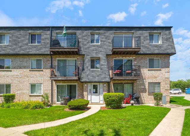 Property at 9452 Bay Colony Dr Unit 3E, Des Plaines, IL 60016, 2 beds, 1 bath