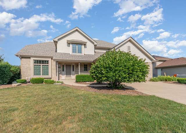 Property at 641 Downing St, New Lenox, IL 60451, 4 beds, 2.5 baths