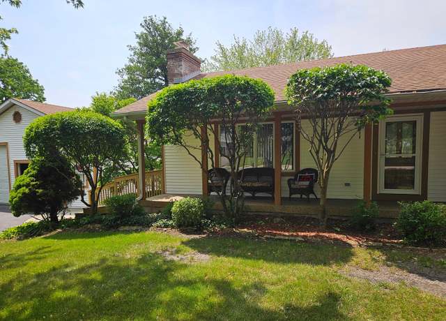 Property at 41W455 Brierwood Dr, St. Charles, IL 60175, 3 beds, 3 baths