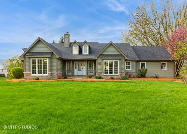 Property at 23 N Royal Oaks Dr, Bristol, IL 60512, 4 beds, 3.5 baths