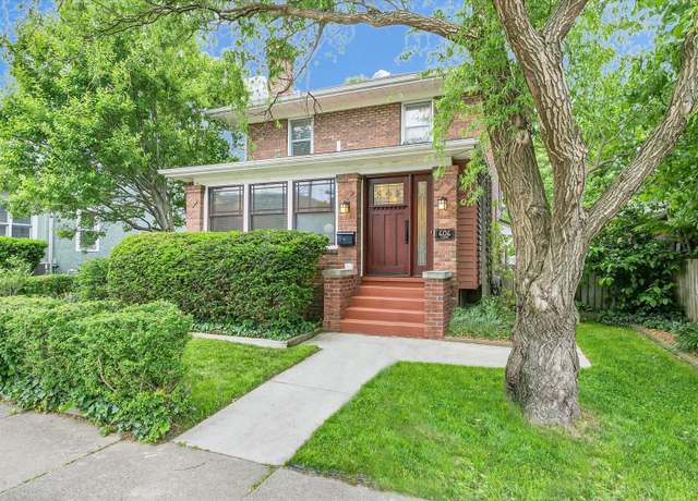 Property at 606 S Cedar St, Urbana, IL 61801, 3 beds, 2 baths