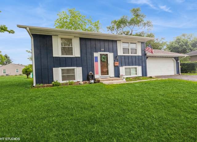 Property at 829 Springfield Dr, Roselle, IL 60172, 4 beds, 1.5 baths